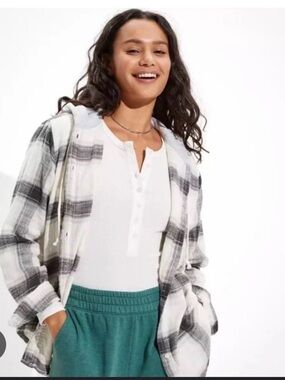 American Eagle Women’s Hooded Flannel - oversized fit